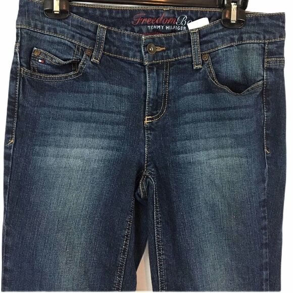 Tommy Hilfiger Freedom Boot Cut Denim Dark Blue Wash Jeans size 6R - Picture 3 of 5